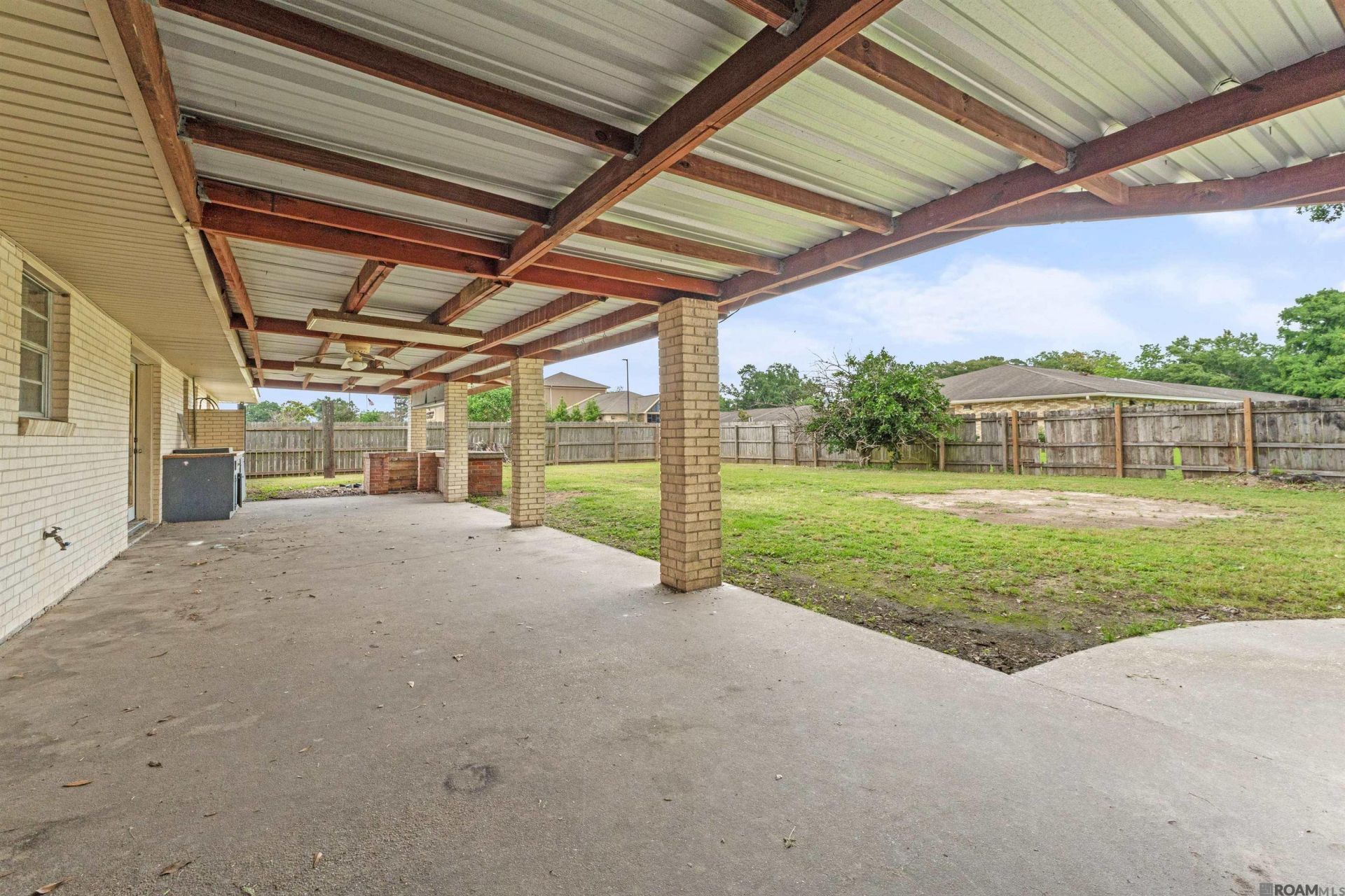 403 Vatican Dr, Donaldsonville, LA 70346 Main Photo