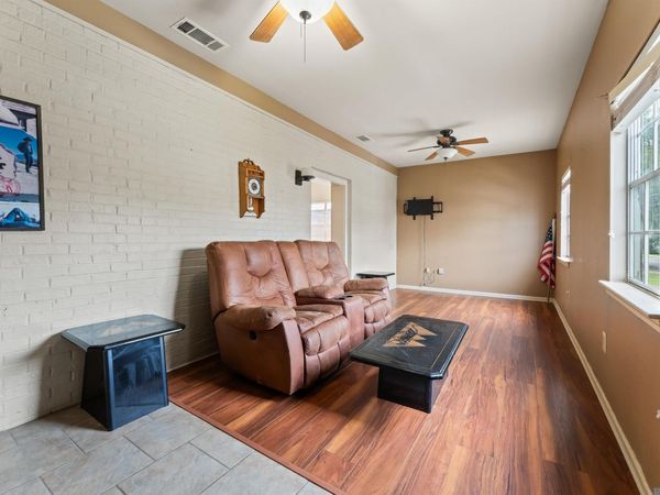 316 Claiborne St, Donaldsonville, LA 70346