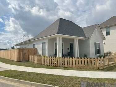 821 Conway Village Blvd, Gonzales, LA 70737