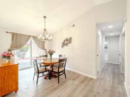 7044 Plume Way, Elk Grove, CA 95758 Photo