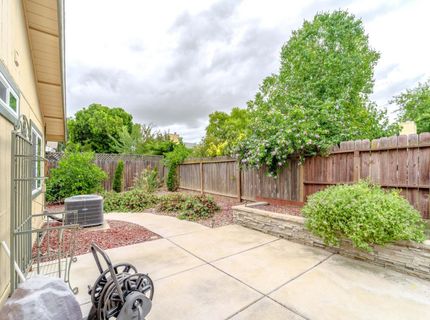 7044 Plume Way, Elk Grove, CA 95758 Photo