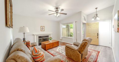 7044 Plume Way, Elk Grove, CA 95758 Photo