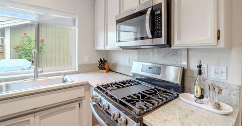 7044 Plume Way, Elk Grove, CA 95758 Photo