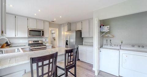 7044 Plume Way, Elk Grove, CA 95758 Photo
