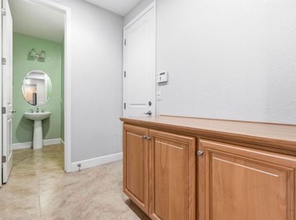 1472 Bicker Cir, Folsom, CA 95630 Photo