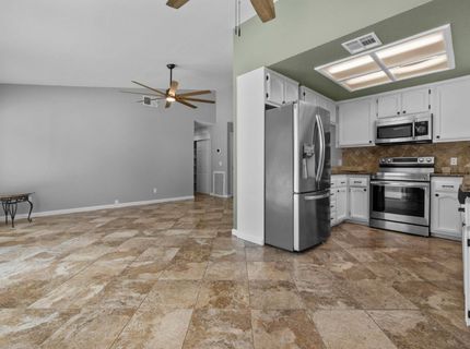 3108 Hogarth Dr, Sacramento, CA 95827 Photo