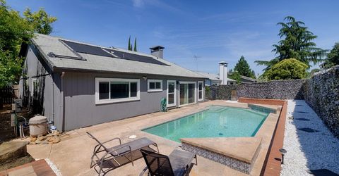 3108 Hogarth Dr, Sacramento, CA 95827 Photo