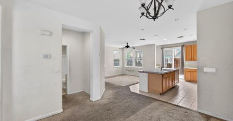 1886 Mammoth Way, Sacramento, CA 95834 Photo