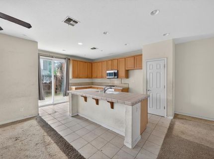 1886 Mammoth Way, Sacramento, CA 95834 Photo