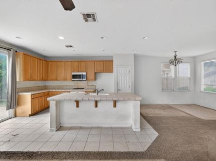 1886 Mammoth Way, Sacramento, CA 95834 Photo
