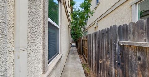 1886 Mammoth Way, Sacramento, CA 95834 Photo