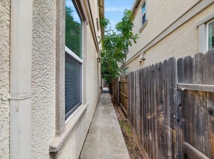 1886 Mammoth Way, Sacramento, CA 95834 Photo