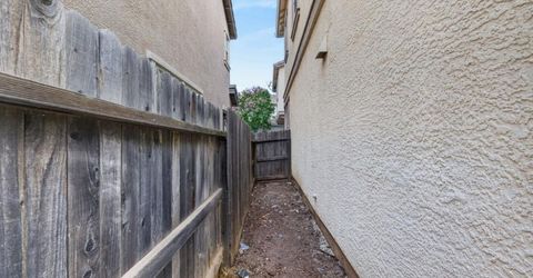 1886 Mammoth Way, Sacramento, CA 95834 Photo