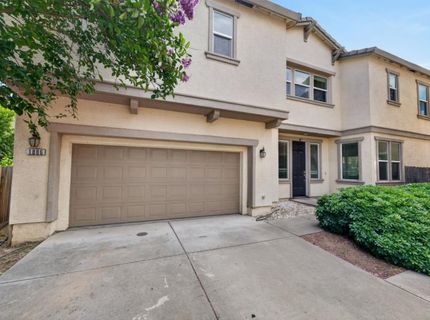 1886 Mammoth Way, Sacramento, CA 95834 Photo