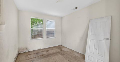 1886 Mammoth Way, Sacramento, CA 95834 Photo