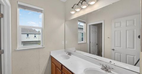 1886 Mammoth Way, Sacramento, CA 95834 Photo