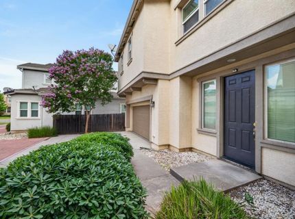 1886 Mammoth Way, Sacramento, CA 95834 Photo