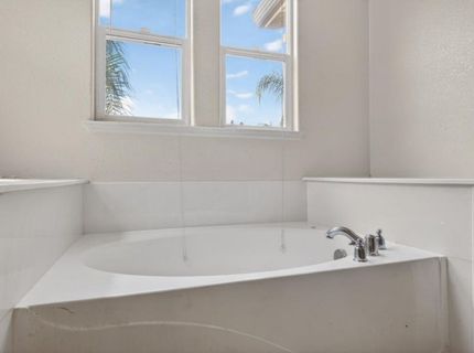 1886 Mammoth Way, Sacramento, CA 95834 Photo