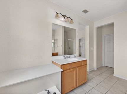 1886 Mammoth Way, Sacramento, CA 95834 Photo