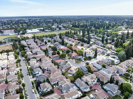 1886 Mammoth Way, Sacramento, CA 95834 Photo