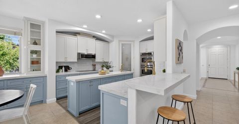 945 Sierra Park Ln, Sacramento, CA 95864 Photo