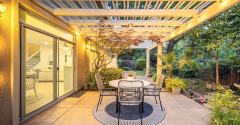 945 Sierra Park Ln, Sacramento, CA 95864 Photo