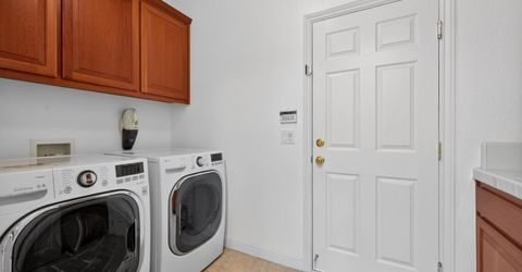945 Sierra Park Ln, Sacramento, CA 95864 Photo
