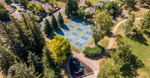 945 Sierra Park Ln, Sacramento, CA 95864 Photo