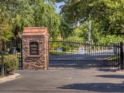 945 Sierra Park Ln, Sacramento, CA 95864 Photo