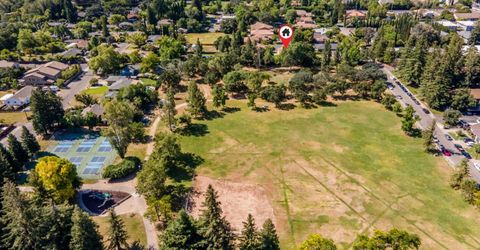 945 Sierra Park Ln, Sacramento, CA 95864 Photo