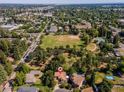 945 Sierra Park Ln, Sacramento, CA 95864 Photo