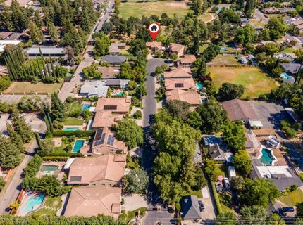 945 Sierra Park Ln, Sacramento, CA 95864 Photo