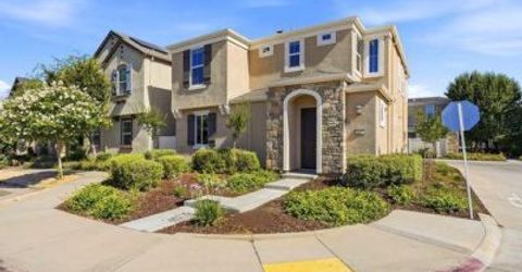 1057 Provence Village Dr, Roseville, CA 95747 Photo