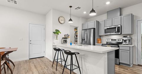 5256 Molino Cir, Roseville, CA 95747 Photo