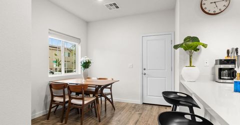 5256 Molino Cir, Roseville, CA 95747 Photo
