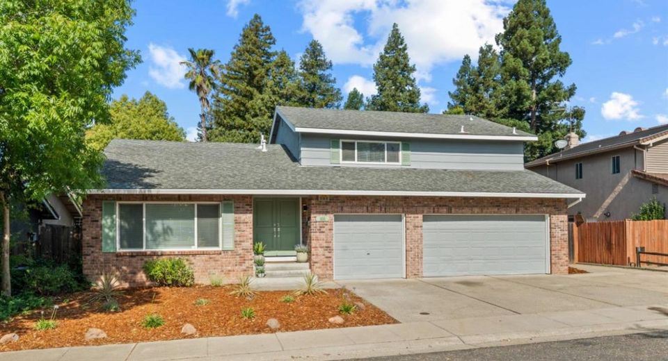 1111 Cottonwood Dr, Roseville, CA 95661 Photo