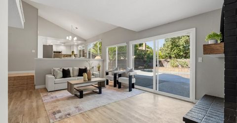 1111 Cottonwood Dr, Roseville, CA 95661 Photo