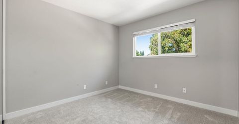 1111 Cottonwood Dr, Roseville, CA 95661 Photo