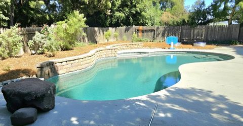 1111 Cottonwood Dr, Roseville, CA 95661 Photo