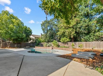 1111 Cottonwood Dr, Roseville, CA 95661 Photo