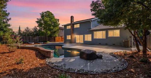 1111 Cottonwood Dr, Roseville, CA 95661 Photo