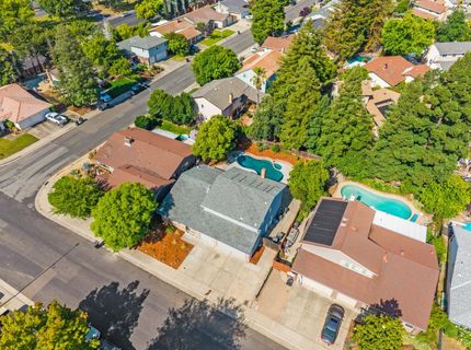 1111 Cottonwood Dr, Roseville, CA 95661 Photo