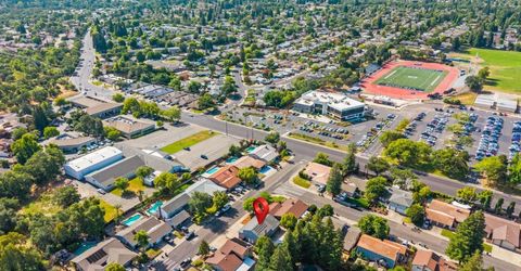 1111 Cottonwood Dr, Roseville, CA 95661 Photo