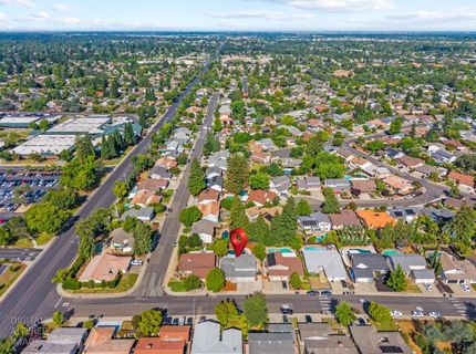 1111 Cottonwood Dr, Roseville, CA 95661 Photo