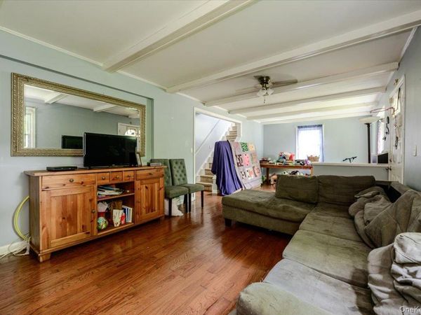 102 E 12th Street , Huntington Station, NY 11746