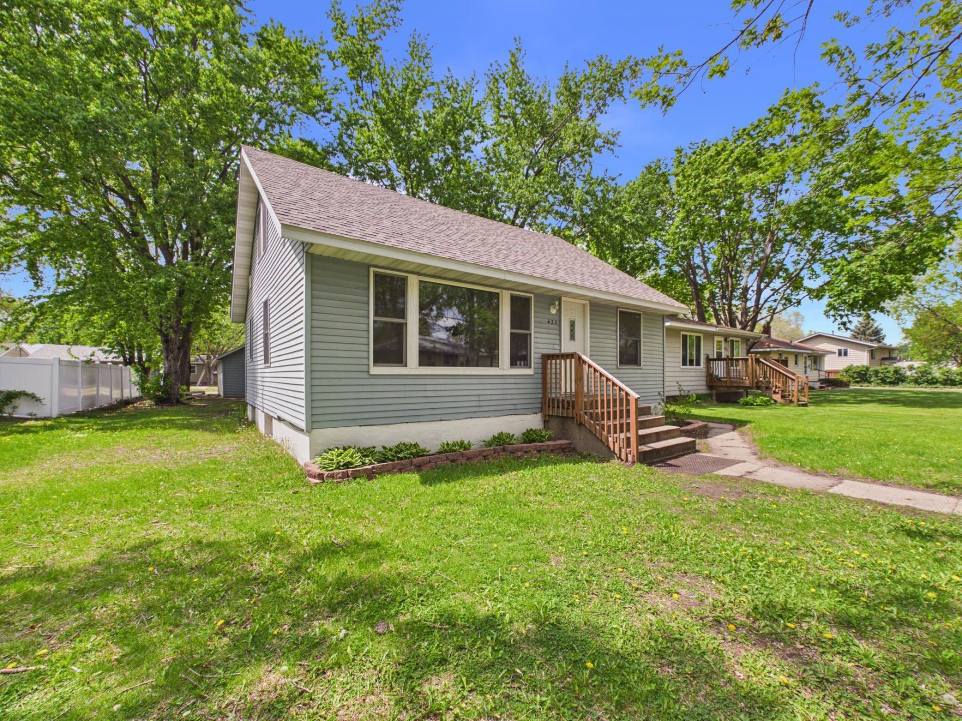 433 30th Avenue N Saint Cloud, MN 56303