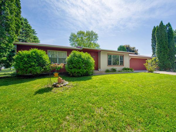 746 Caleta Place , Owatonna, MN 55060