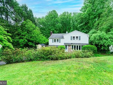 1304 SHERWOOD DRIVE , WEST CHESTER, PA 19380