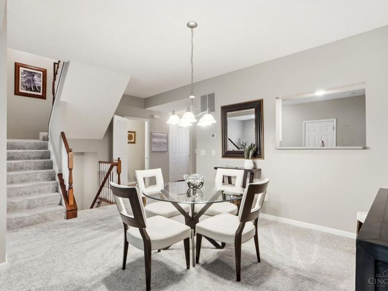 5947 Castlewood Crossing, Unit 2, Miami Twp, OH 45150 Photo 10