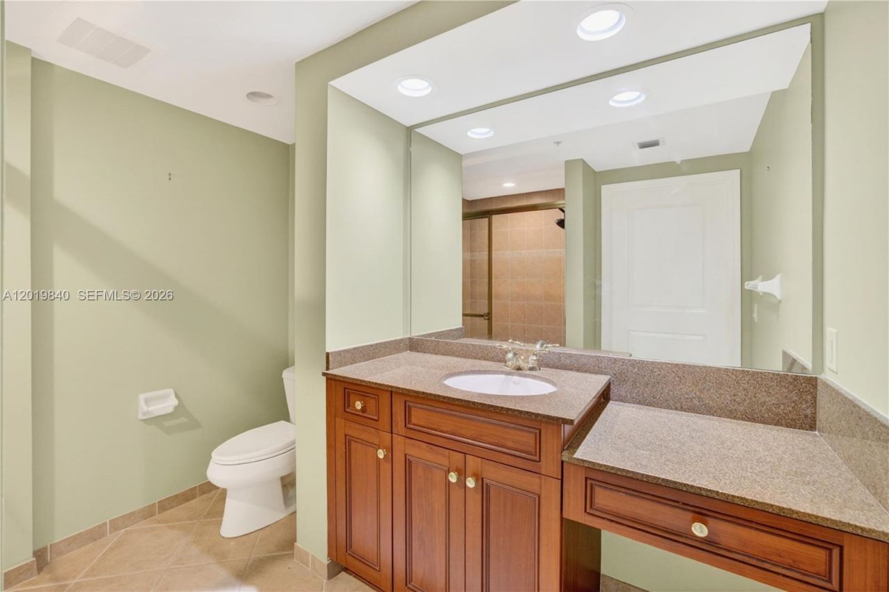 347 N New River Dr E , Unit 2205, Fort Lauderdale, FL 33301 Photo